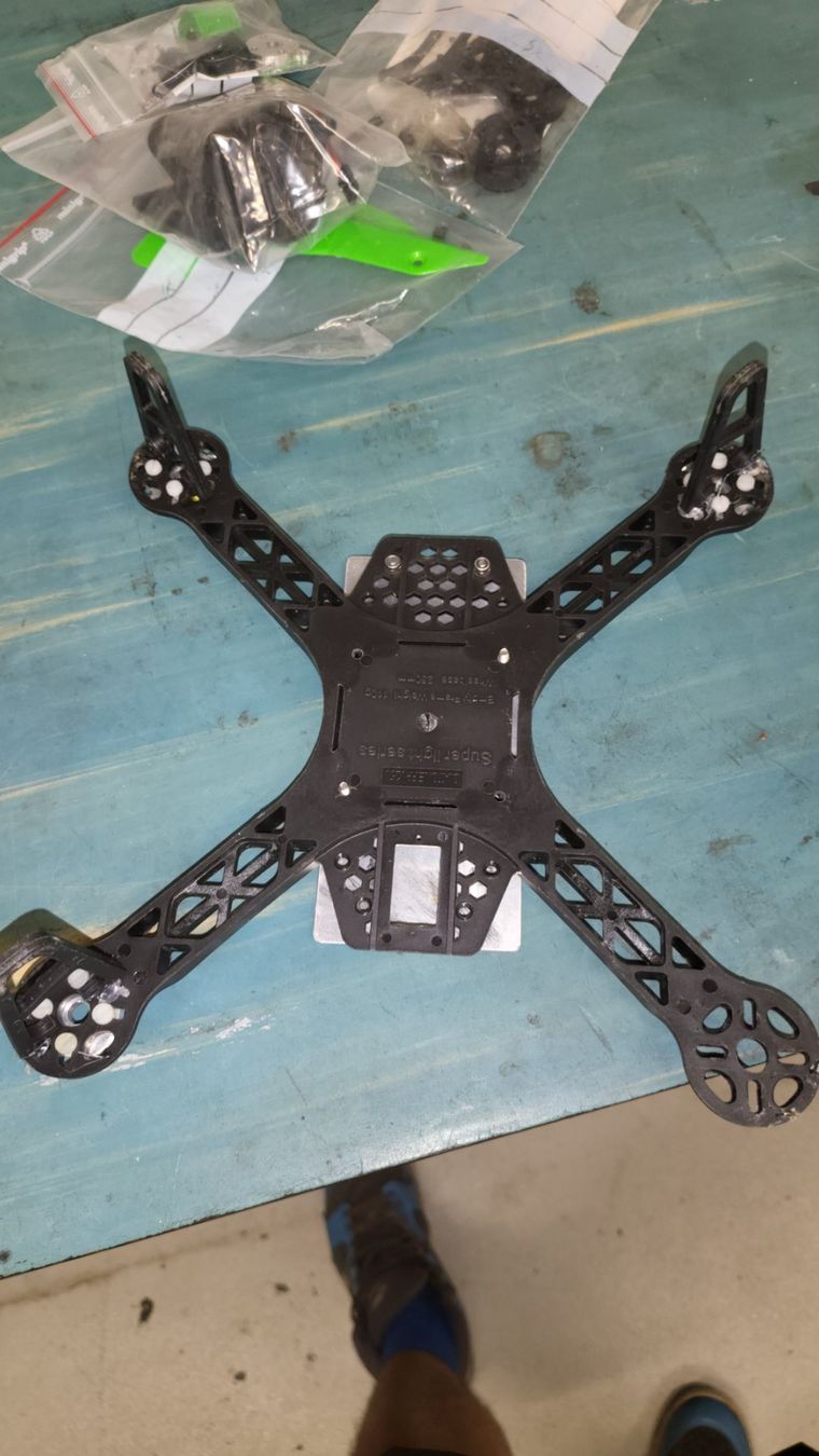 Modellismo RC: Châssis drone FPV + pièces – Usato da Versoix venduto da Dragi1201