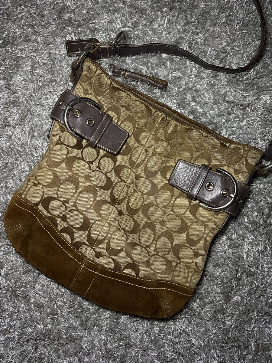 Coach Borse: Coach Schultertasche braun Logo Muster – Usato da Brislach venduto da edu_t6pq 1
