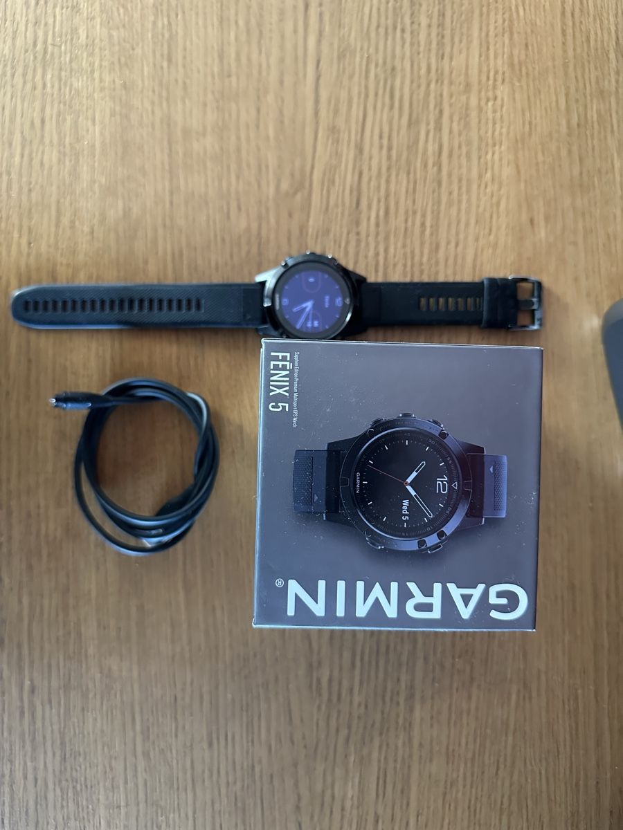 Garmin Smartwatch: Garmin Fenix 5 Sapphire Edition – Usato da Meggen venduto da Aur_r5rp