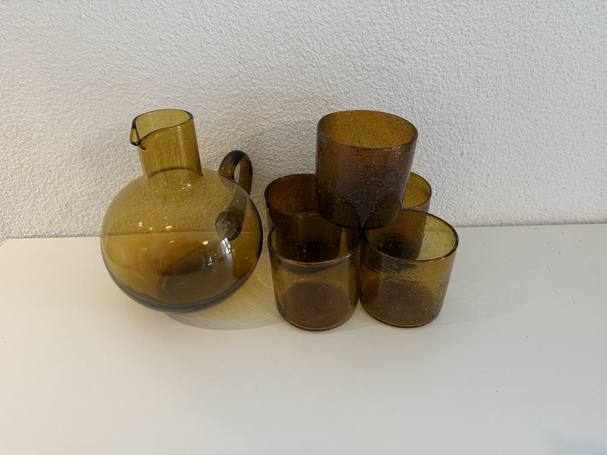 Services de table: Glaskaraffe mit 4 Becher braun – Neuf (Voir description) à Pfäffikon ZH par Mado131019