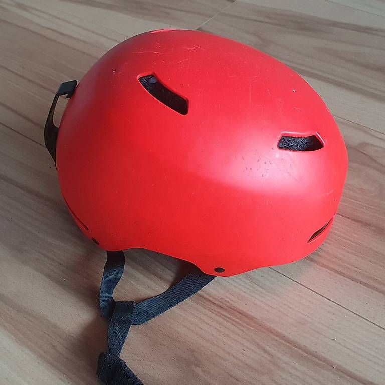 Giro Caschi: Velo Helm 48,5 -52 Giro – Usato da Schwyz venduto da Marhin 1