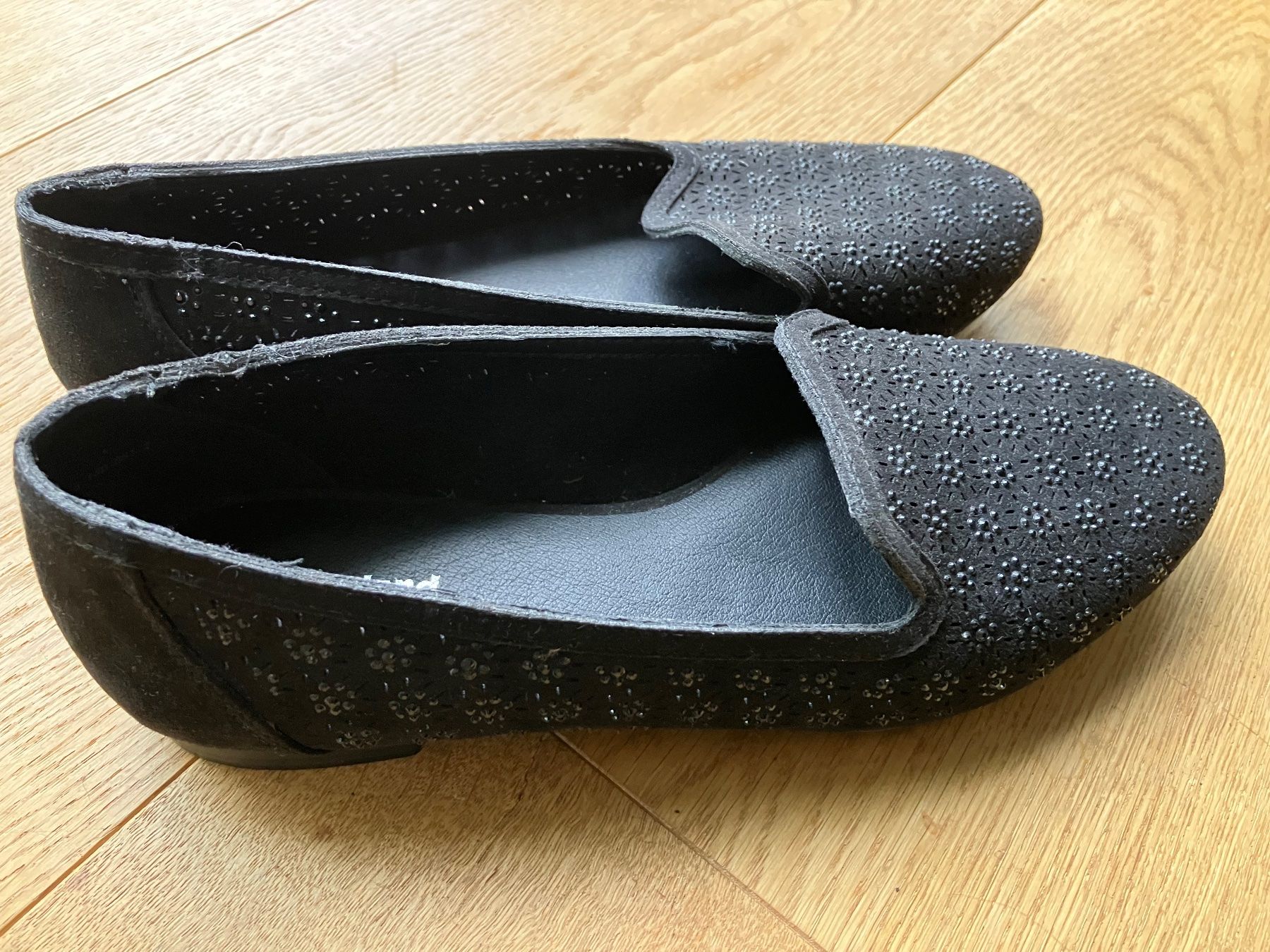 Graceland Scarpe da donna: Schwarze Ballerinas, Gr. 37, Strassbesatz – Nuovo (secondo la descrizione) da Magden venduto da Anthurium11 1