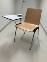 Chaises de formation académique avec tablettes