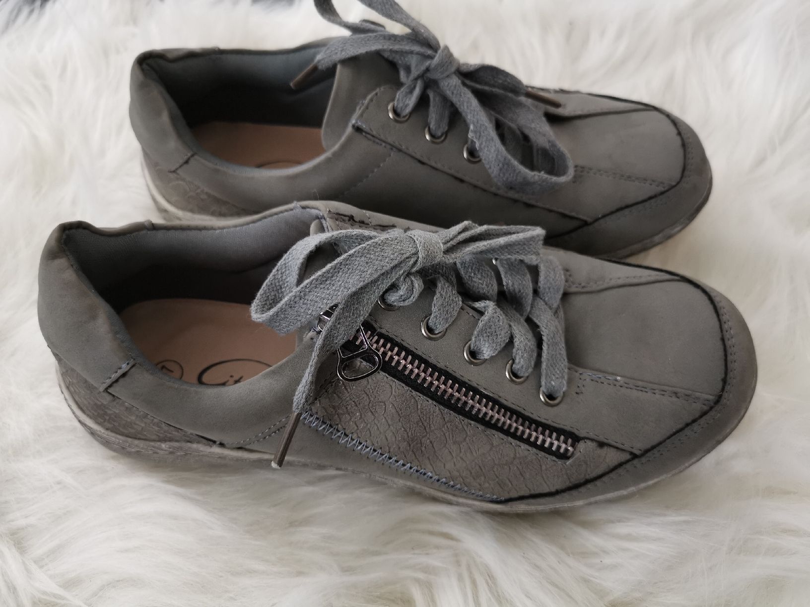 Damenschuhe: City Walk Damenschuh - Versand möglich – Gebraucht aus Matzendorf von hauli2