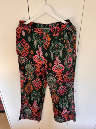 Bunte Sommerhose von Medicine, Grösse M, Top Zustand!