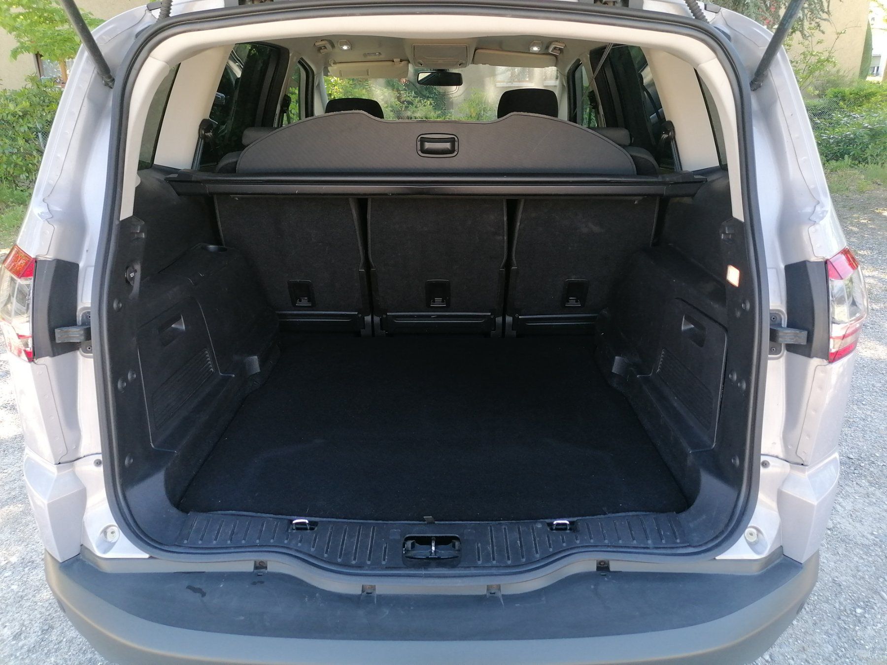 Ford Autos: Ford S-Max 2.0 TDCi DPF Titanium Facelift – D'occasion à Bischofszell par supereagle83 4
