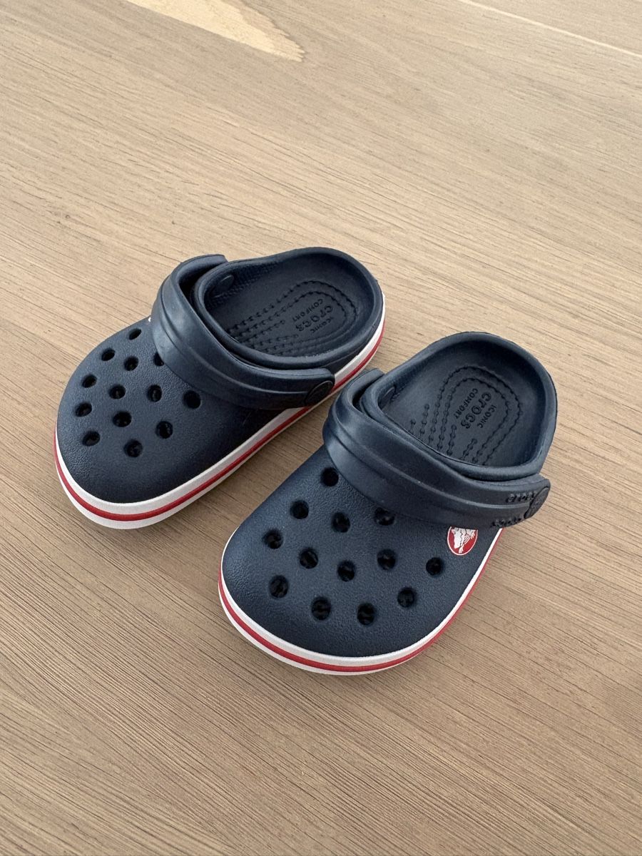 Scarpe per ragazzi: Crocs 20/21 bimbo/a – Usato da Massagno venduto da ale_s2lx 2