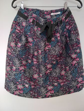 Jupe Camaieu a fleurs- t. 38 FR