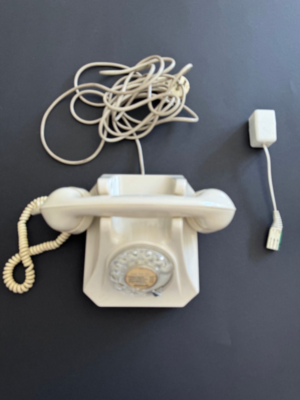 Telefone: Drehscheibentelefon weiss Tf3-39.205 – Gebraucht aus Feldmeilen von Allerlei3112 1