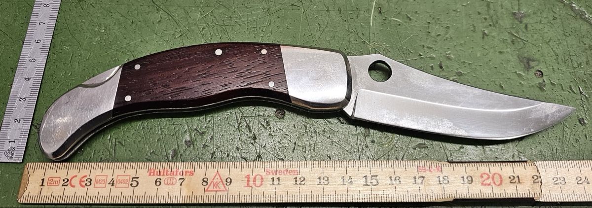 Accessori: Massives Klappmesser mit Holzgriff – Usato da Burgdorf venduto da gbergler33 1