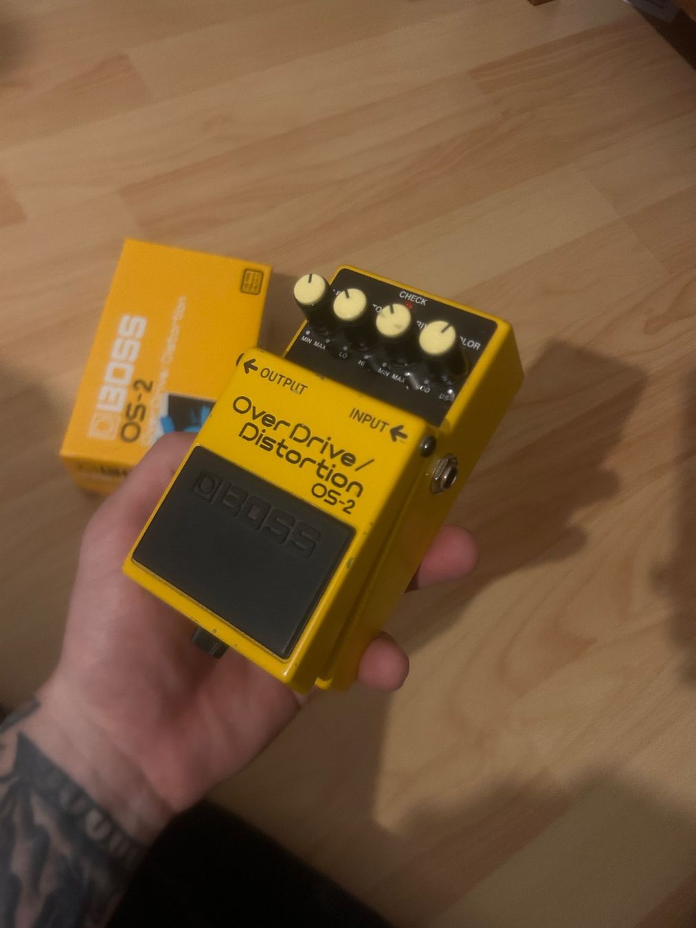 Boss Strumenti musicali: Boss OS-2 Overdrive/Distortion 1998 mit Box – Usato da Solothurn venduto da CityNordMarketplace 1