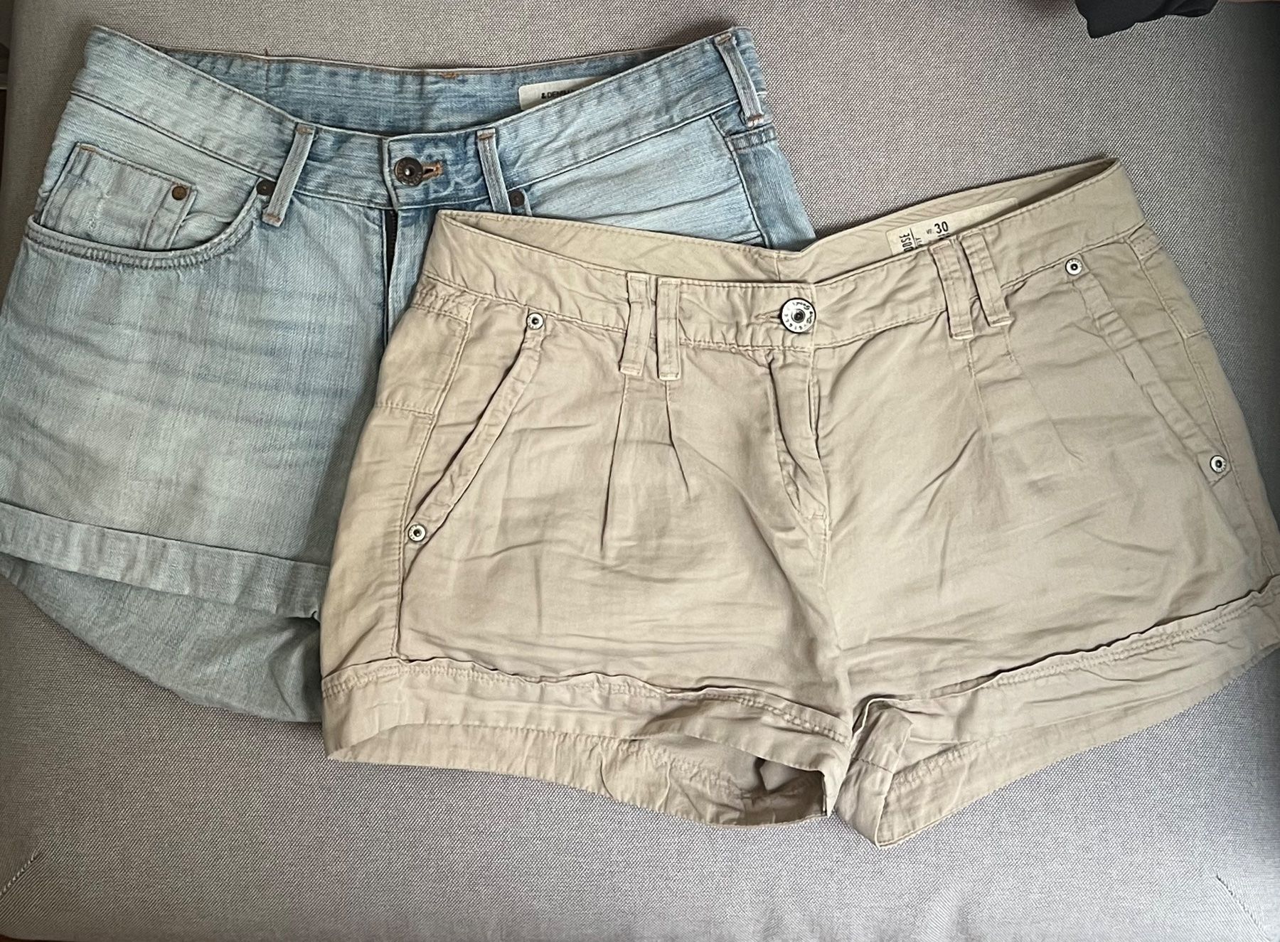 Sisley Pantaloni: Bundle 2x shorts EU 38 (Sisley + H&M) – Usato da Zürich venduto da s4mister