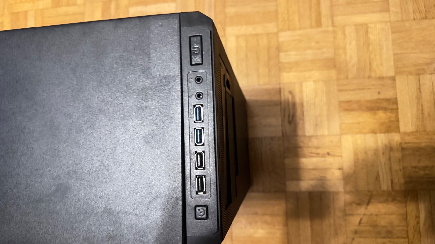 Intel PCs: Ordinateur de Bureau – Gebraucht aus Grand-Lancy von dan_pt5p 1
