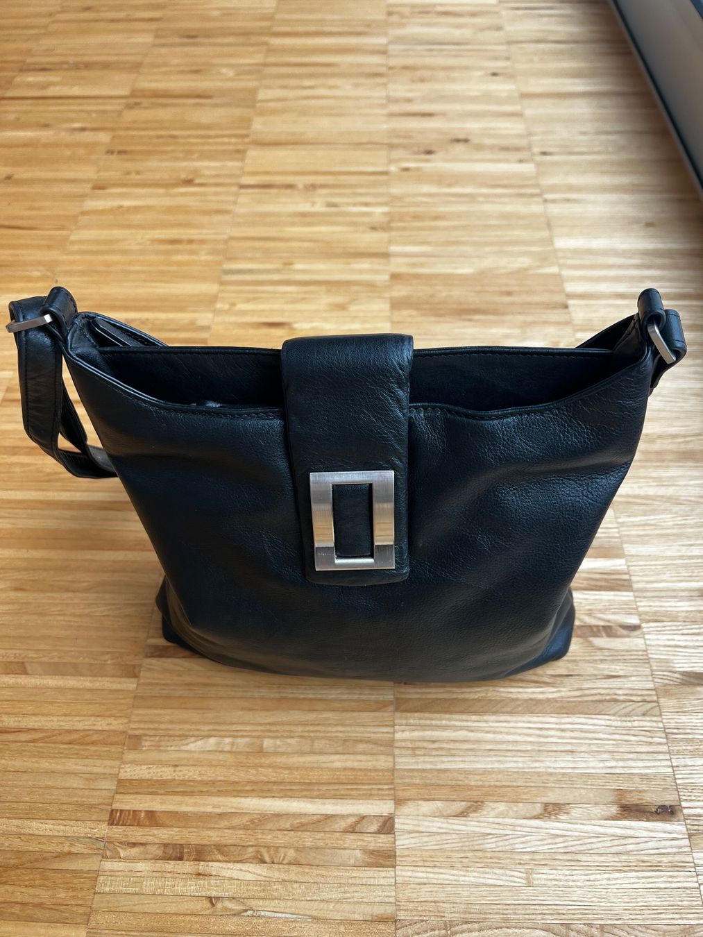 Picard Borse da donna: Umhängetasche Leder Schwarz Marc Picard – Usato da Schleinikon venduto da mbr_jc95 5
