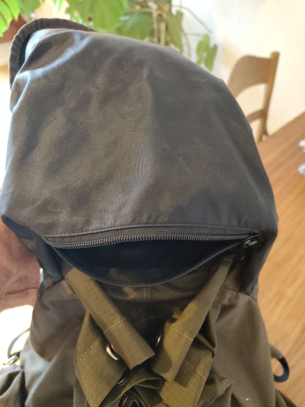 Zaini: Fjällräven Rucksack olive/braun – Usato da Zürich venduto da betzec 4