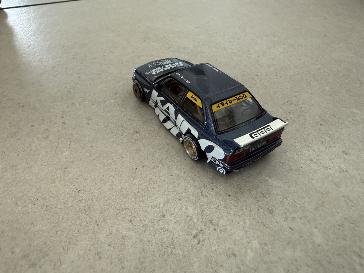 Modellautos: Mini gt - BMW M3 E30 Kaido house – Neu und originalverpackt aus Yvorne von AutoCollectionneur 4