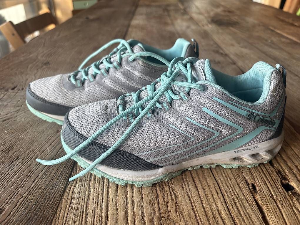 Damenschuhe: Trekkingschuhe von Columbia 37 – Gebraucht aus Ried b. Kerzers von Yomue