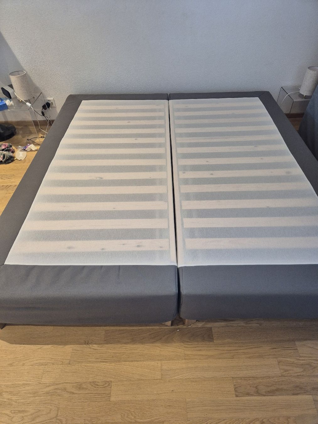 Lits: Lit double 180x200 ou 2 lits simples 90x200 – D'occasion à Kriechenwil par Overnaze 1