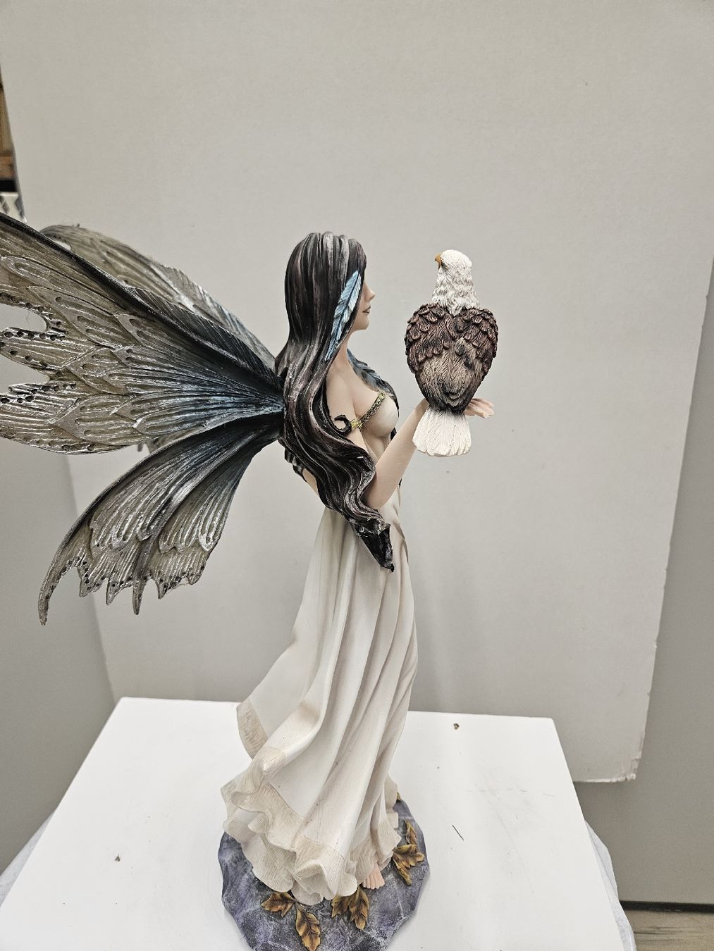 Statuette: Elfe mit Adler 47cm  – Nuovo (secondo la descrizione) da Dielsdorf venduto da Kenan997 4