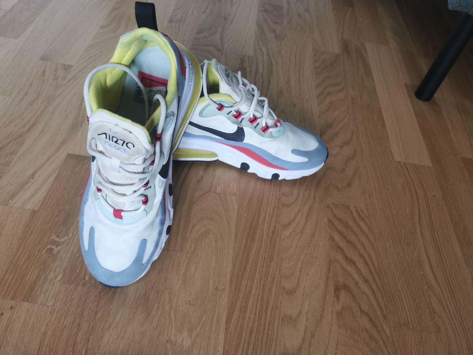 Nike Chaussures hommes: Nike air max 270 react 40 – D'occasion à Bern par ged_ffx9