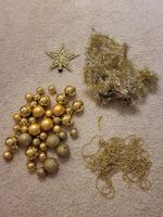 Weihnachtsschmuck Set Gold Kugeln Lametta Stern gebraucht