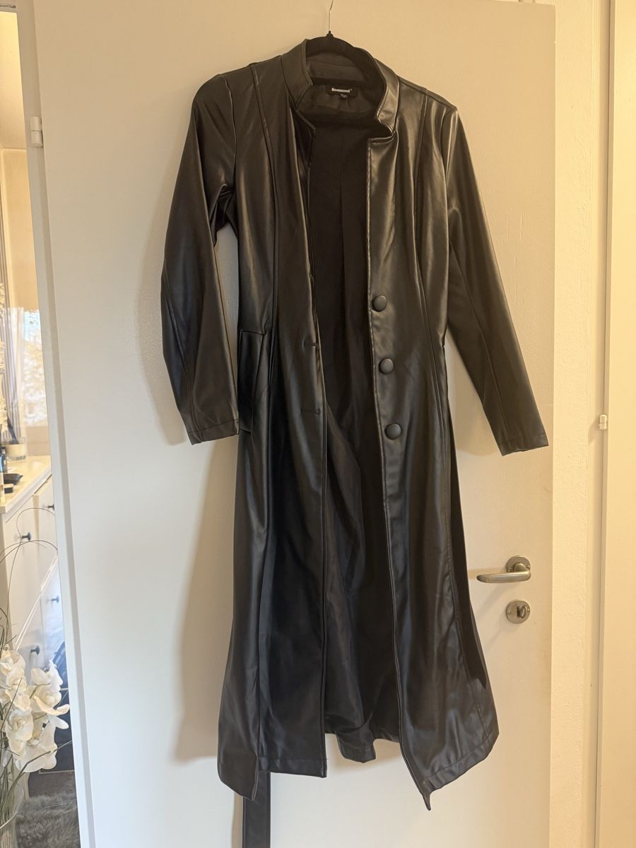 Cappotti: Leather coat – Nuovo (secondo la descrizione) da Erlenbach ZH venduto da Kristina1985