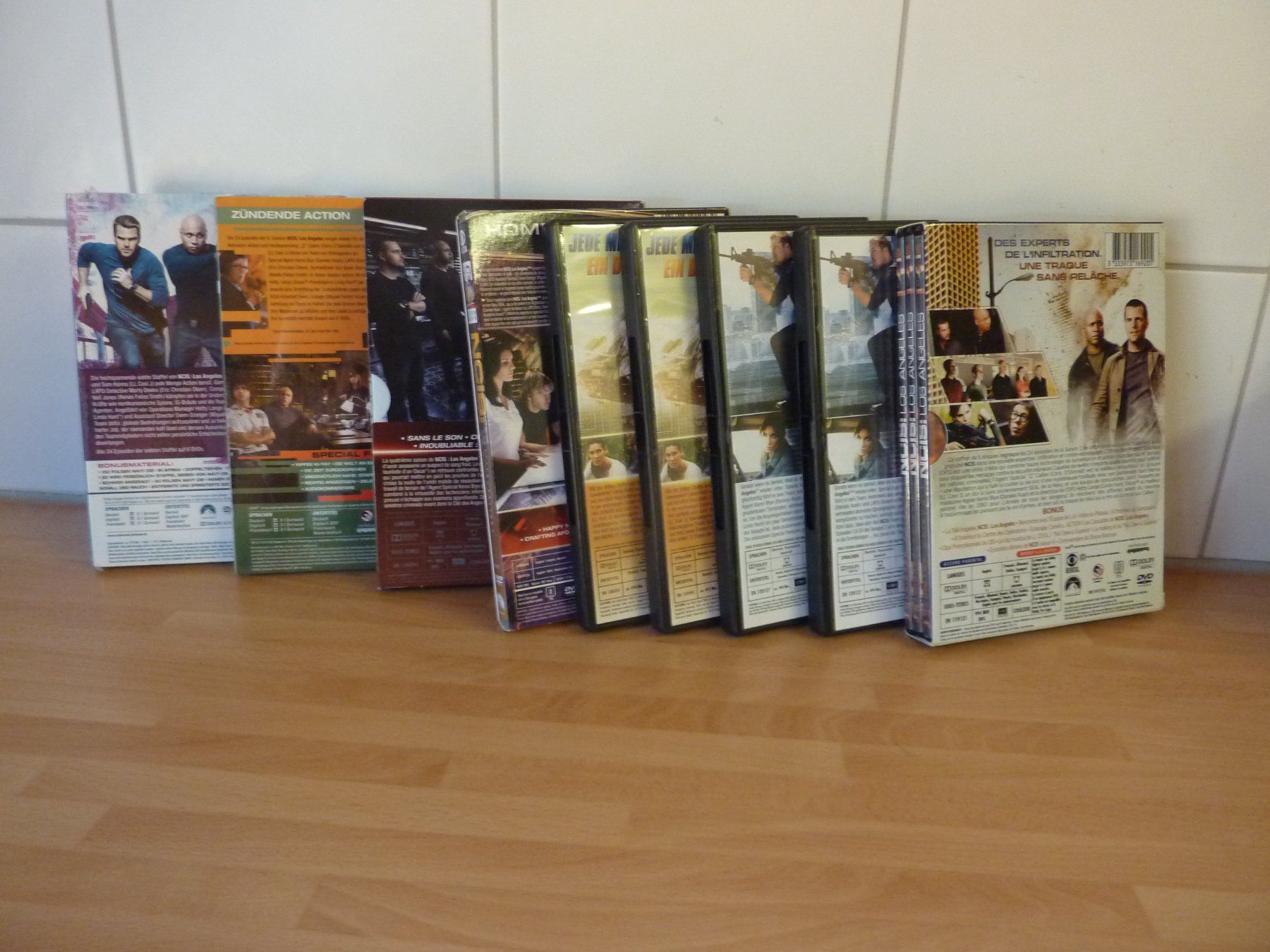 Tutti i DVDs: NCIS - Los Angeles  1-7 – Usato da Niederscherli venduto da Zahnd1 1