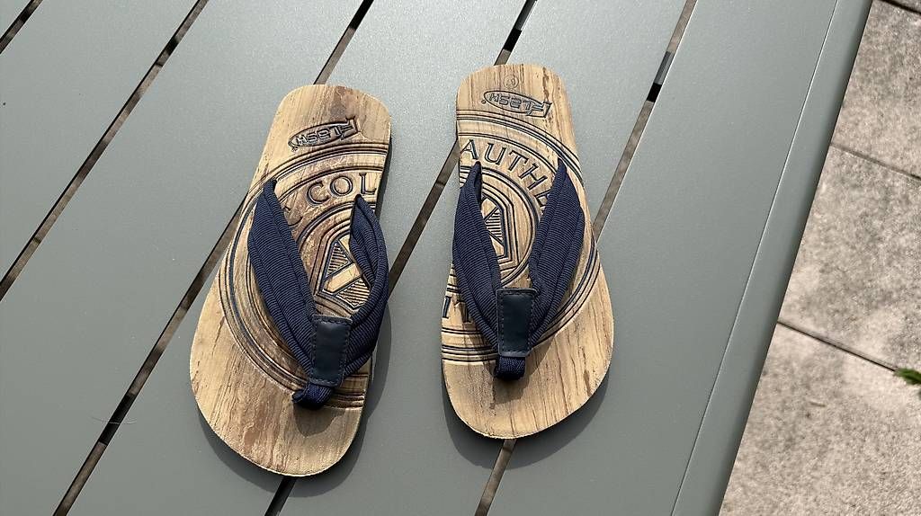 Scarpe per ragazzi: Flip Flop Gr. 37 – Usato da Kriens venduto da tananuschka13