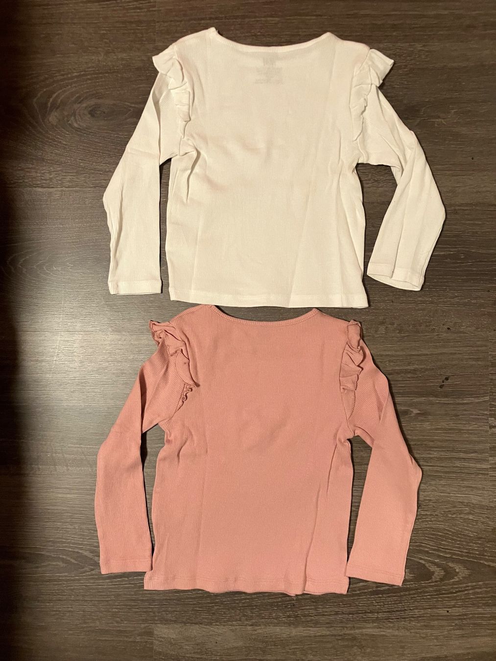 H&M Lotti & Set di vestiti: Langarmshirts H&M 98/104 - 2 Stk. – Nuovo (secondo la descrizione) da Gattikon venduto da stri_lgs79 1