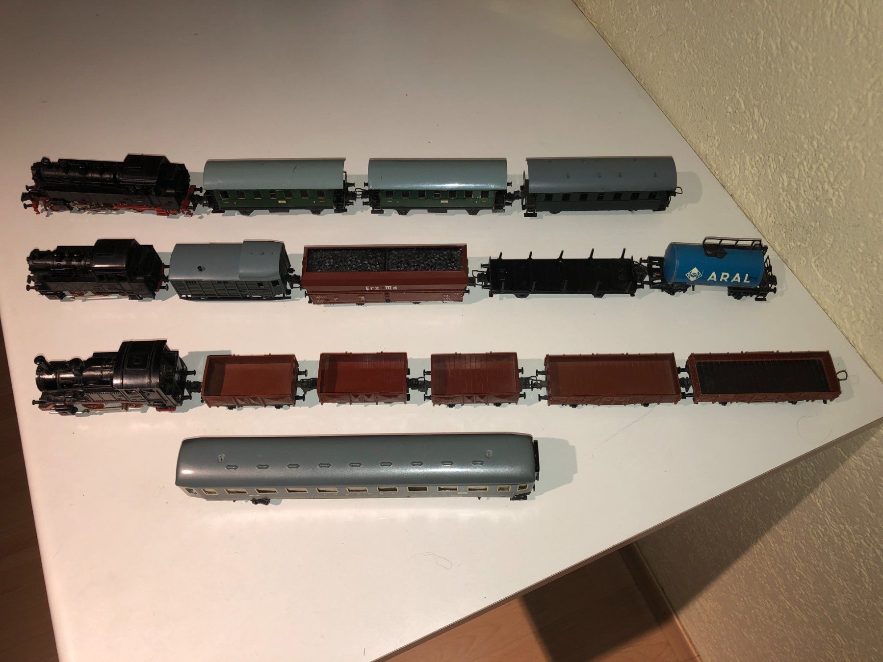 Trix Modelleisenbahnen: TRIX Express Konvolut aus den 1960 Jahren – Gebraucht aus Brüttisellen von Ereich 6