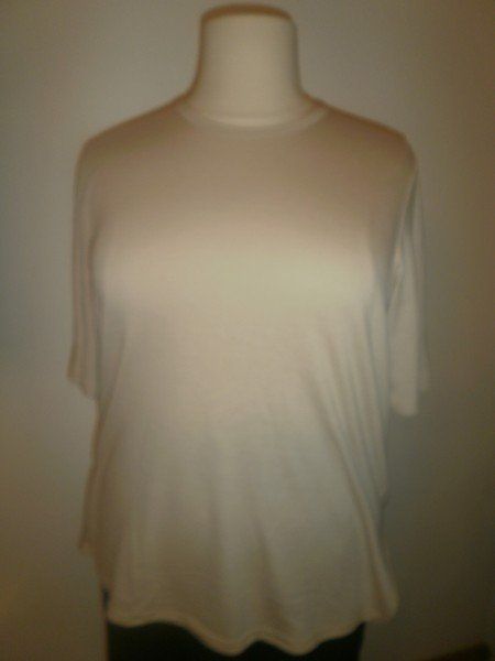 T-shirt: T-shirt beige classique T 46 – Nuovo (secondo la descrizione) da Marin-Epagnier venduto da Madja 1
