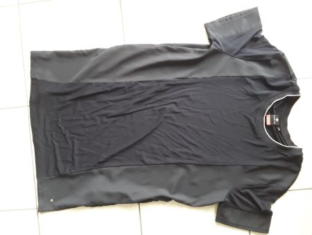 NEUES Tenniskleid  ĹUHTA Gr.XS (geht gut auch S)