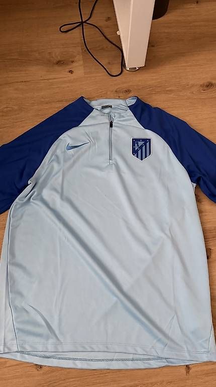 Completi, tute sportive e funzionali: Atletico Madrid Trainingsanzug – Nuovo e nell'imballaggio originale da Neuhausen venduto da agh_g2nd 3