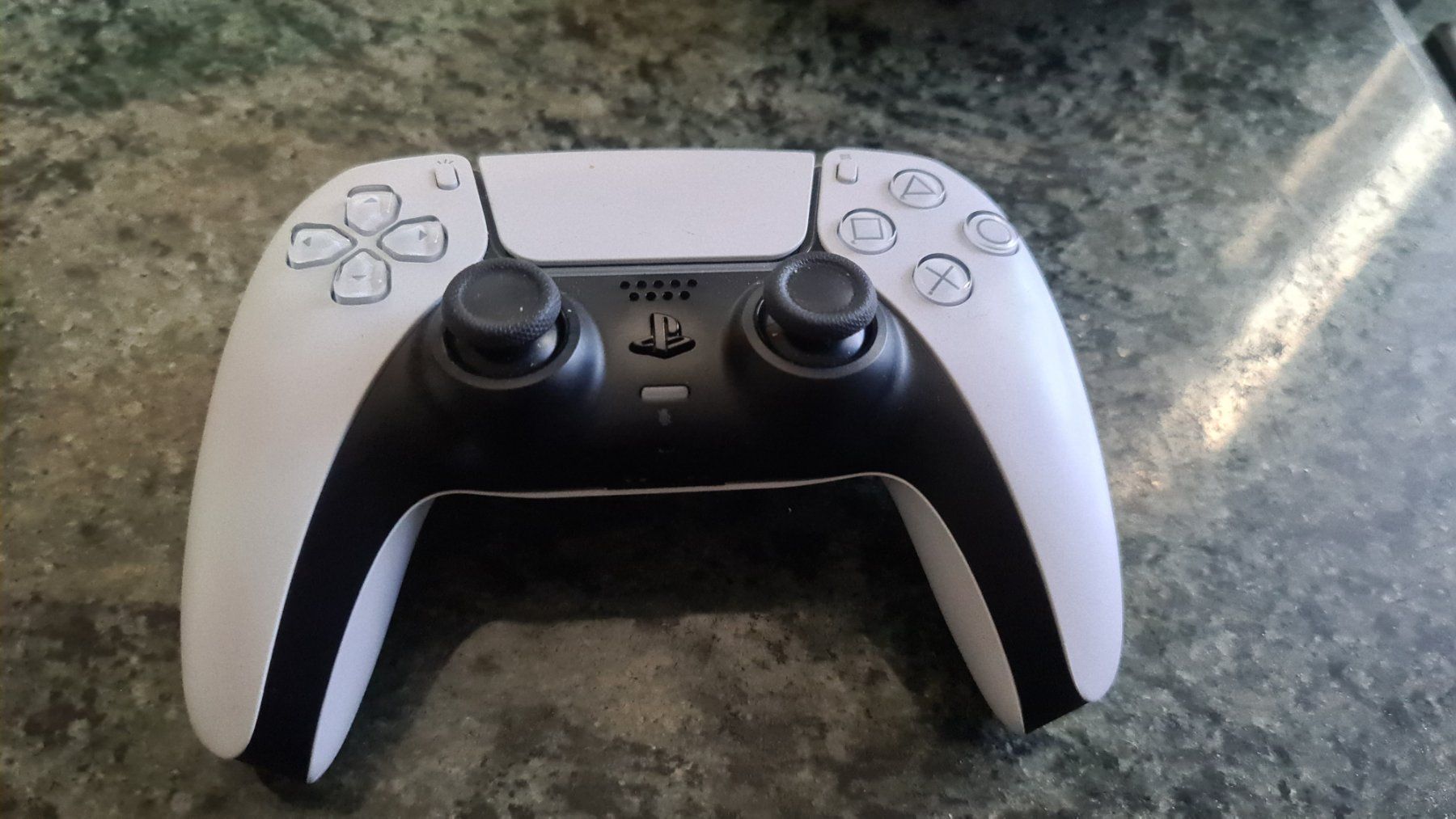 Sony Consoles: Ps5 pro + RGB 2tb + controller + alles in ovp +garantie – Neuf (Voir description) à Trimbach par Display 8