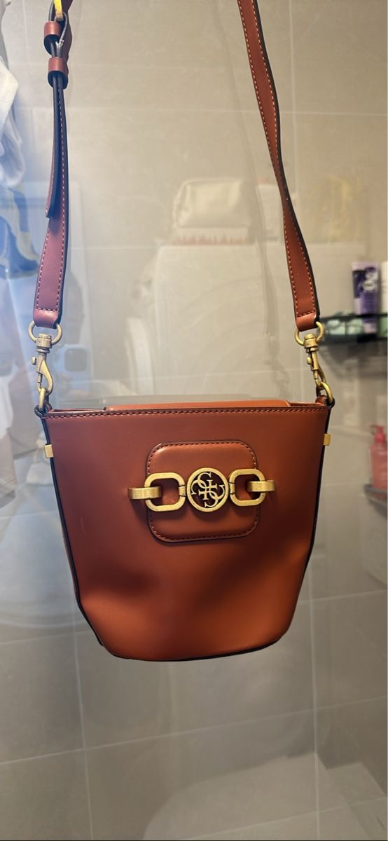 Borse da donna: Sac Guess – Usato da St-Pierre-Clages venduto da yan_t6wn