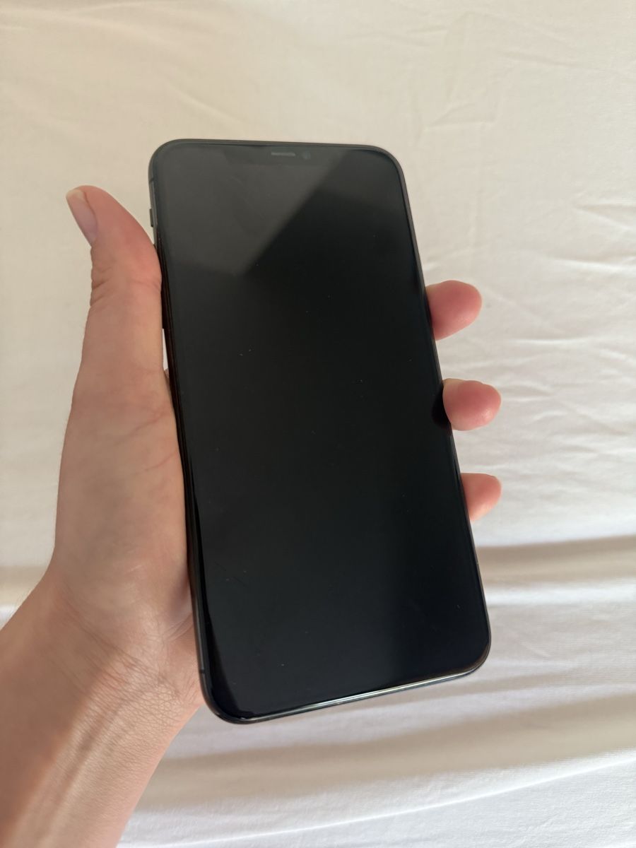 Apple Portables: iPhone 11 Pro  – D'occasion à Basel par zuchetti 2