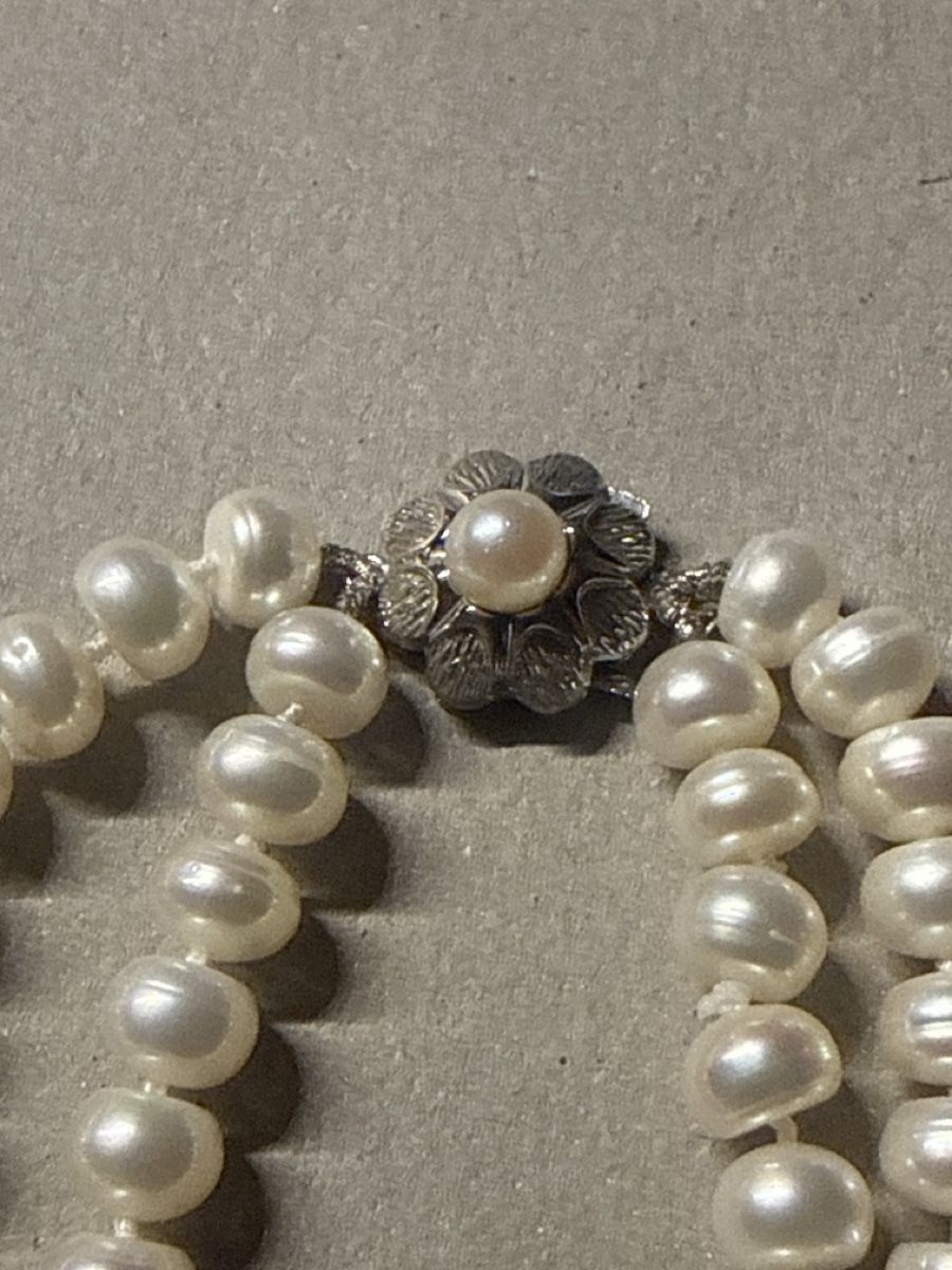 Perle (finte): Collier de perles fines, double rang – Nuovo (secondo la descrizione) da Montreux venduto da kingfisherbeach 1