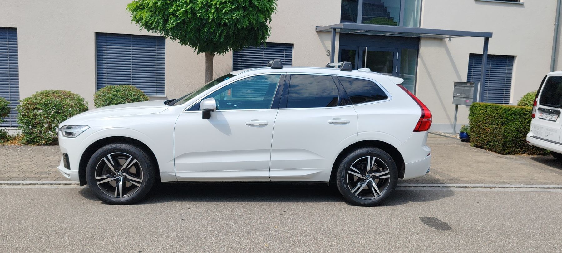 Volvo Automobili: Volvo XC60 2018 R-desing – Usato da Oberdorf BL venduto da roc_wy6f 1