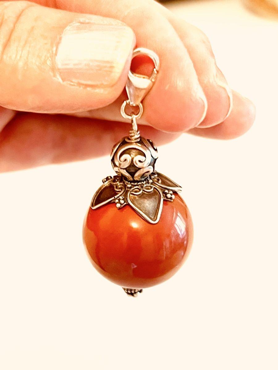 Ciondoli: Red Agate Sterling Silver Filigree Pendant – Usato da Rüschlikon venduto da topswissvintage