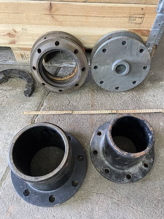 Altro per industria metallurgica: Bauteile zu Leitungsbau – Usato da Kirchberg BE venduto da Multimeter_93 3