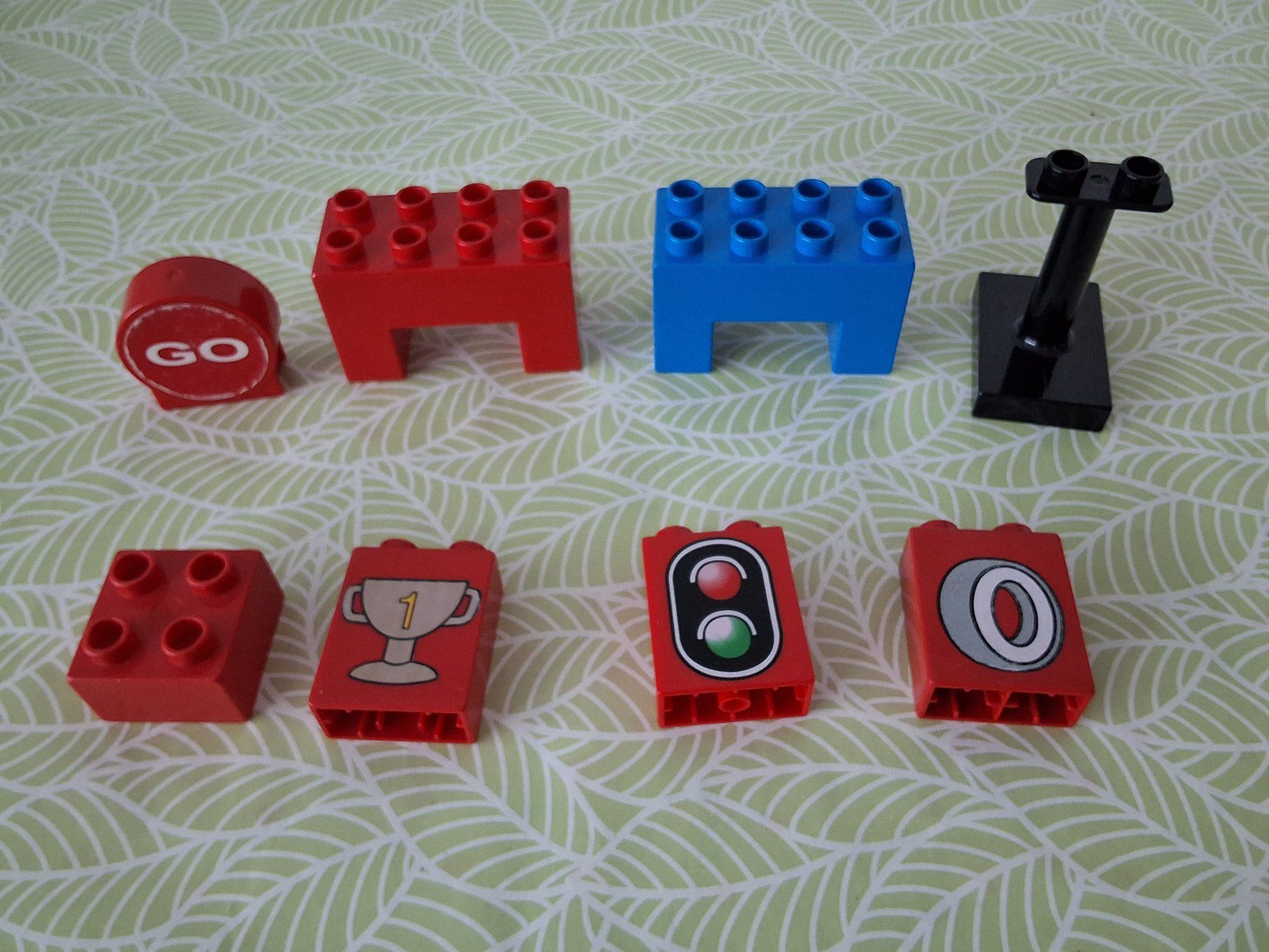 Lego Giocattoli: Lego Duplo Racinng-Team lll rot – Usato da Liebefeld venduto da moony4blue 7