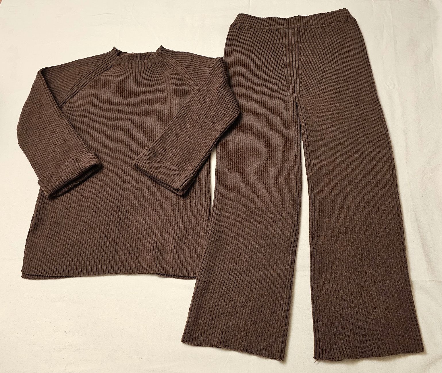 Shein Lotti di vestiti: SHEIN Strick-Set 2-teilig Pullover & Hose Gr. L (40/42) – Usato da Urdorf venduto da ole_mrp9 7