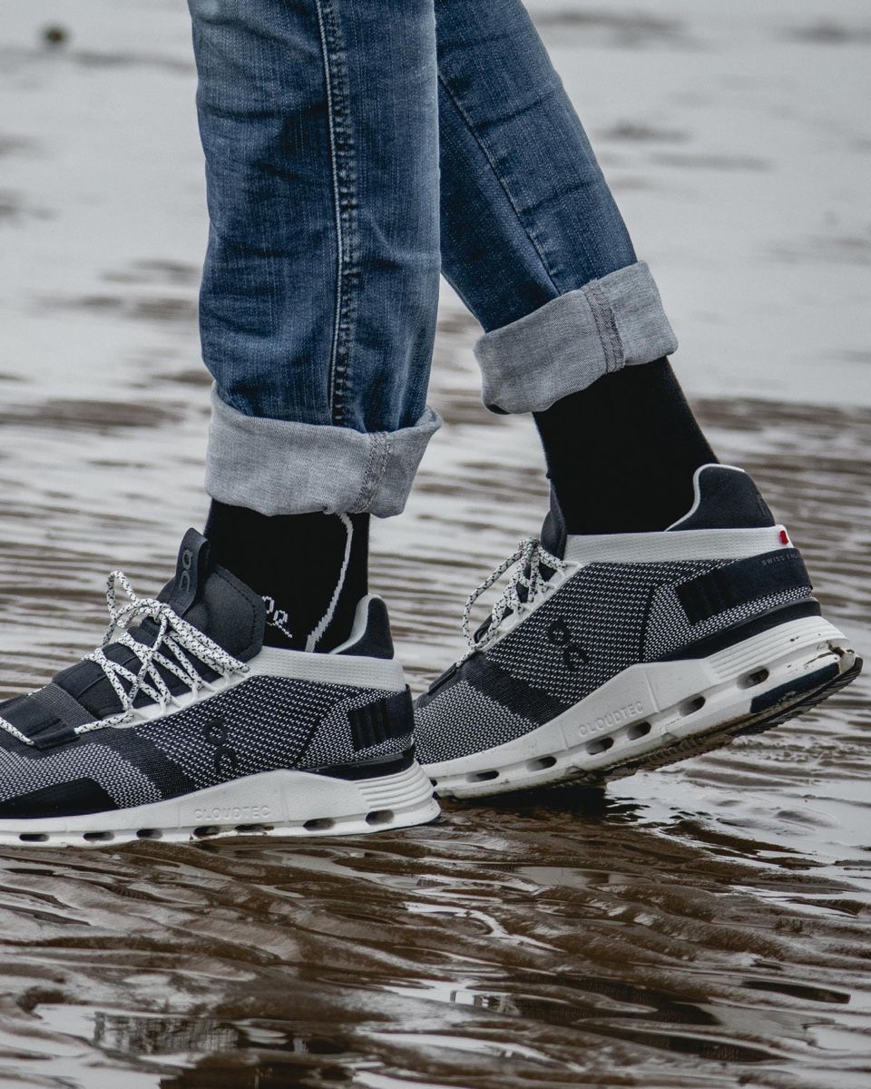 On Chaussures hommes: On Running Sneaker "Cloudnova" – D'occasion à Kriens par saleworld 5