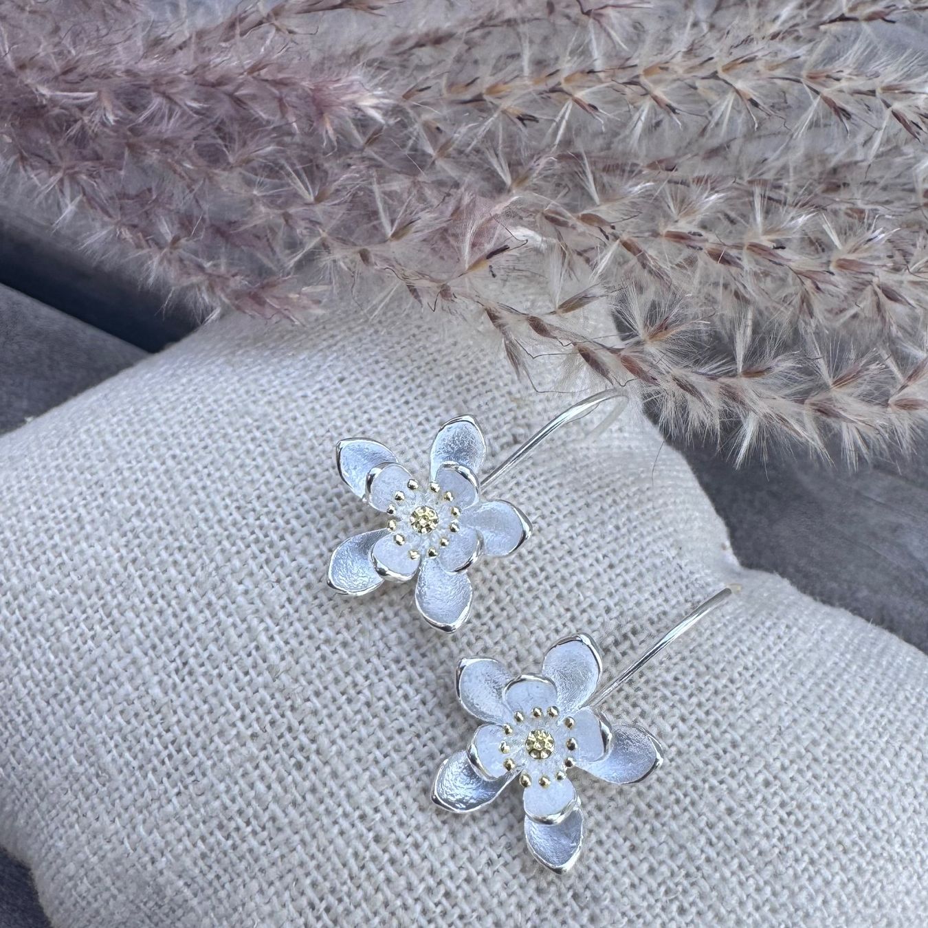 Orecchini pendenti & Orecchini a lobo: Wunderschöne Silber 925 Ohrhänger in Blüten-Form mit Stempel – Nuovo e nell'imballaggio originale da Rombach venduto da Ivreajewels