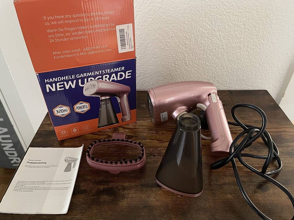 Küchengeräte: Portable Fast Heat Foldable Fabric Steamer – Gebraucht aus Unterägeri von eve_76lj