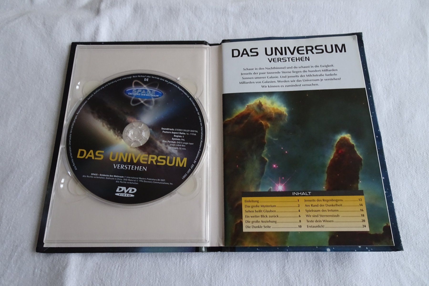 Libri: Buch mit DVD Weltall - das Universum verstehen – Usato da Strengelbach venduto da schmetterling20 1