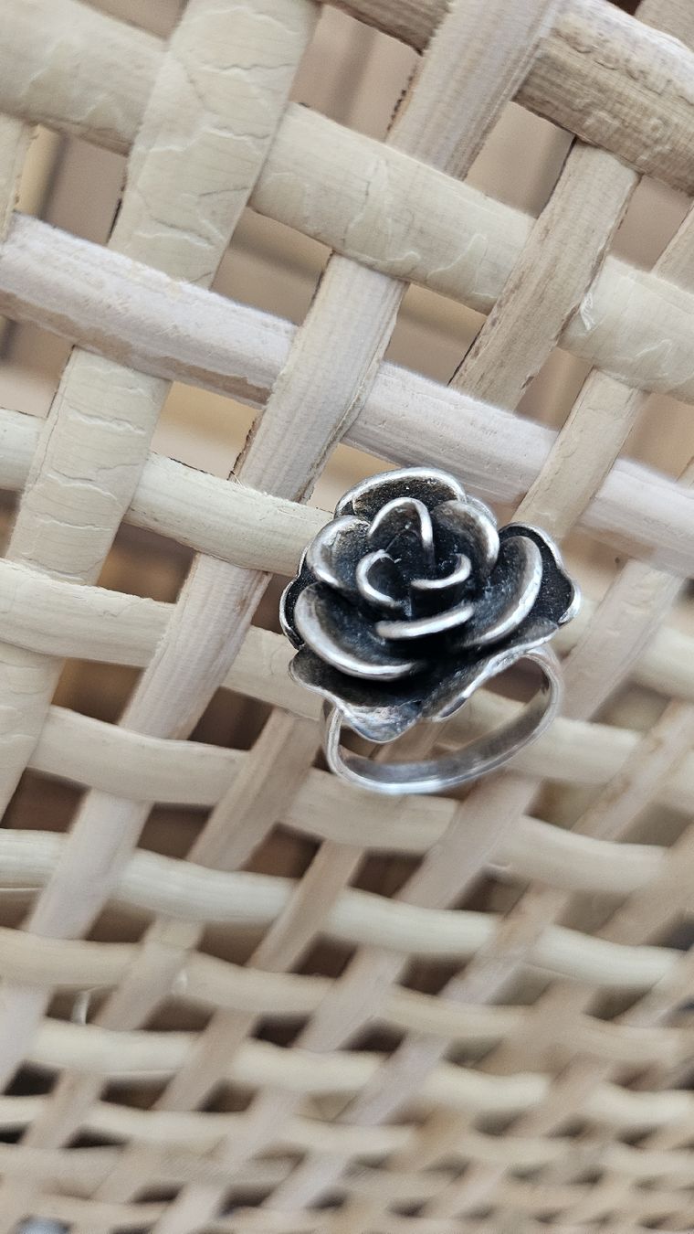 Anelli: Silberring Rose Blume Durchmesser 17 mm – Nuovo (secondo la descrizione) da Bülach venduto da ane_yn2b