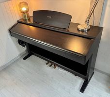 Yamaha YDP-223 E-Piano Digitalpiano
