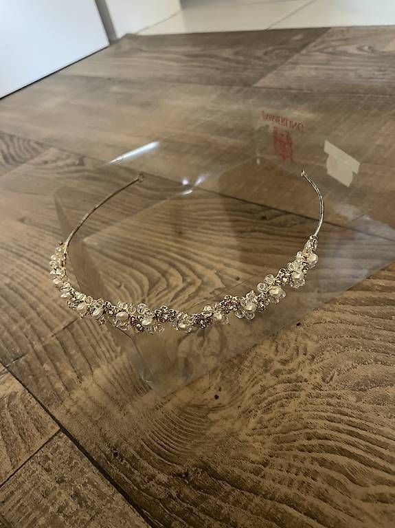 Accessoires pour cheveux: Diadem Braut mit Perlen – D'occasion à Innerberg par shopp 2