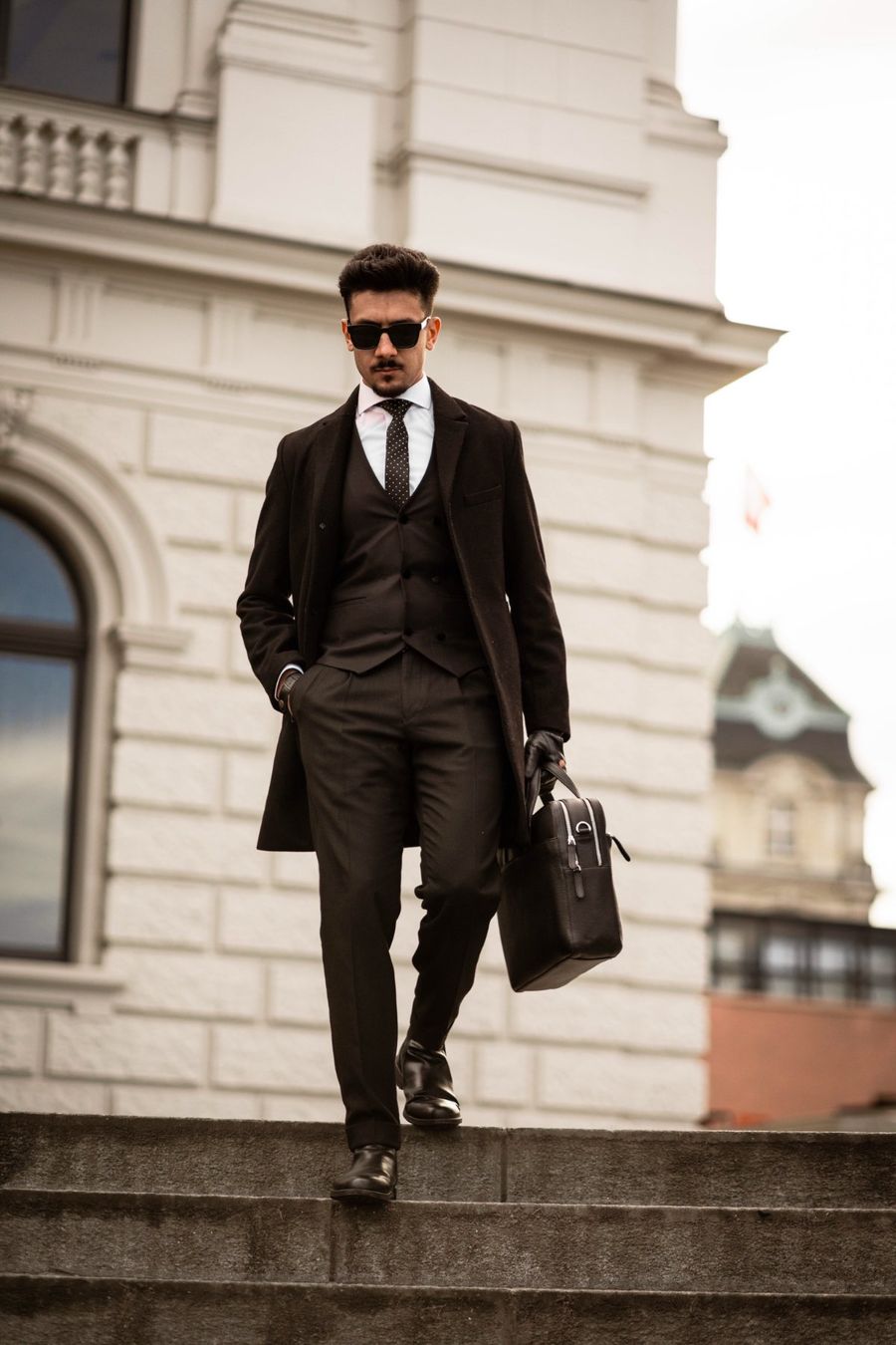 Koffer & Taschen: Laptoptasche aus echtem Leder, schwarz – Neu und originalverpackt aus Bözberg von sojana 3